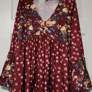 Suzanne Betro Red and White Graphic 3/4 Sleeve Blouse